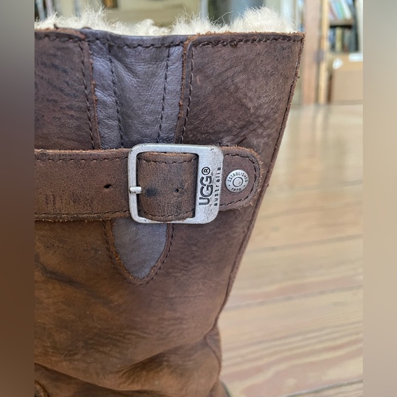UGG Kensington Brown Leather Boots with Shearling Lining - Size 6 - Picture 8 of 14